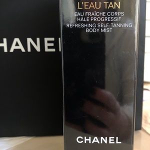 Chanel. Refreshing self-tanning body mist